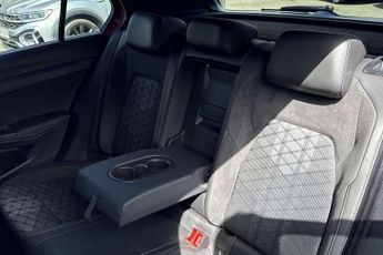 Volkswagen Golf 1.5 eTSI 150 R-Line 5dr DSG