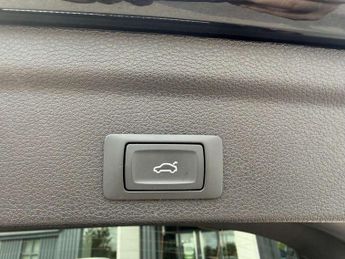 Audi Q3 35 TFSI S Line 5dr S Tronic [Leather]