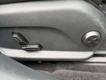 Mercedes-Benz E-Class E220d AMG Line 4dr 9G-Tronic