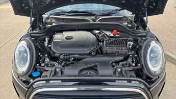 MINI Hatchback 1.5 Cooper Exclusive Premium 5dr Auto