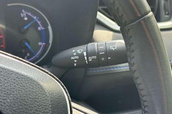 Toyota RAV4 2.5 VVT-i Hybrid Dynamic 5dr CVT 2WD