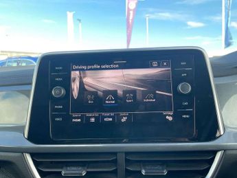 Volkswagen T-Roc 2.0 TSI 4MOTION Style 5dr DSG