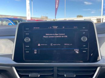 Volkswagen T-Roc 2.0 TSI 4MOTION Style 5dr DSG
