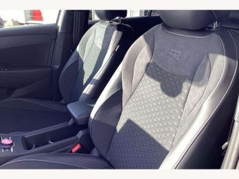 Volkswagen T-Roc 1.5 eTSI 150 R-Line 5dr DSG