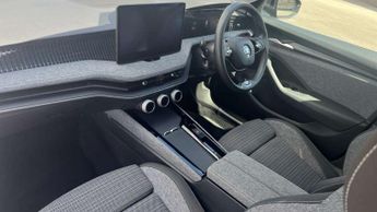 Skoda Superb 1.5 TSI iV SE Technology DSG 5dr
