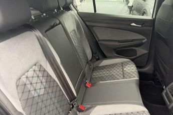 Volkswagen Golf 1.5 eTSI 150 R-Line 5dr DSG