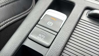 Volkswagen Passat 2.0 TDI SCR 190 R-Line 5dr DSG