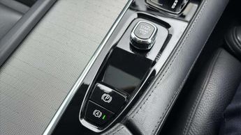 Volvo XC90 2.0 B5D [235] Plus Dark 5dr AWD Geartronic