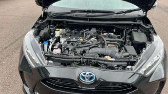 Toyota Yaris 1.5 Hybrid Excel 5dr CVT