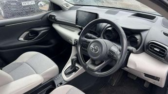 Toyota Yaris 1.5 Hybrid Excel 5dr CVT