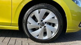 Volkswagen Golf 1.5 eTSI 150 Style 5dr DSG