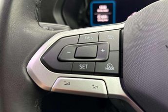 Volkswagen Caddy Maxi 1.5 eHybrid 150 Commerce Pro Van DSG [Tech]