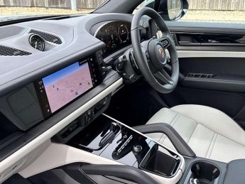 Porsche Cayenne E-Hybrid Black Edition 5dr Tiptronic S