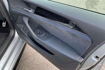 Volkswagen Passat 1.5 TSI eHybrid Black Edition 5dr DSG