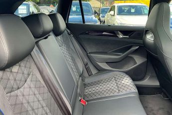 Volkswagen Passat 1.5 TSI eHybrid Black Edition 5dr DSG