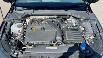 Volkswagen Golf 1.5 eTSI 150 R-Line 5dr DSG