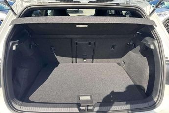 Volkswagen Golf 1.5 eTSI 150 R-Line 5dr DSG