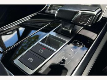 Audi Q7 50 TDI Quattro S Line 5dr Tiptronic