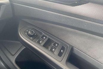 Volkswagen Golf 1.5 eTSI 150 R-Line 5dr DSG