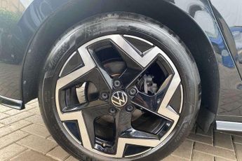 Volkswagen Golf 1.5 eTSI 150 R-Line 5dr DSG
