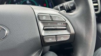 Hyundai IONIQ 1.6 GDi Hybrid Premium 5dr DCT