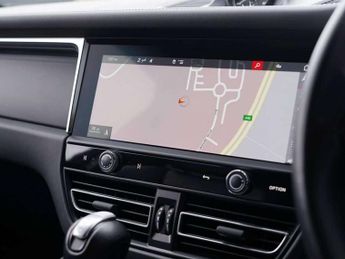 Porsche Macan T 5dr PDK