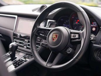Porsche Macan T 5dr PDK