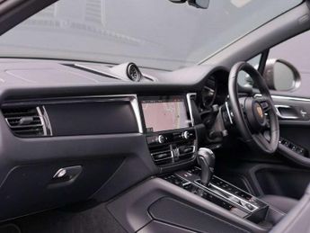 Porsche Macan T 5dr PDK