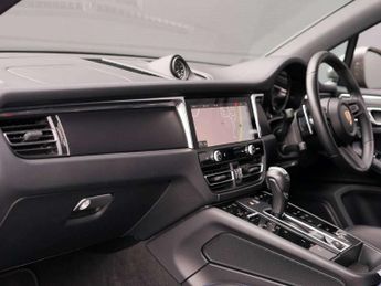 Porsche Macan T 5dr PDK