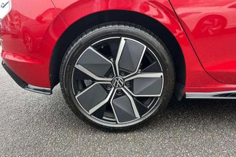 Volkswagen Golf 2.0 TDI 150 Black Edition 5dr DSG