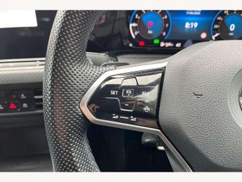Volkswagen Golf 1.5 eTSI 150 R-Line 5dr DSG