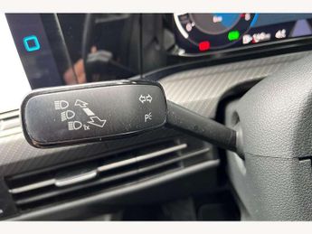 Volkswagen Golf 1.5 eTSI 150 R-Line 5dr DSG