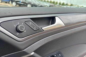 Volkswagen Golf 1.5 TSI EVO SE 5dr DSG [Nav]
