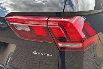 Volkswagen Tiguan 2.0 TDI 200 4Motion R-Line 5dr DSG