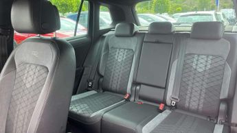 Volkswagen Tiguan 1.4 TSI eHybrid R-Line 5dr DSG