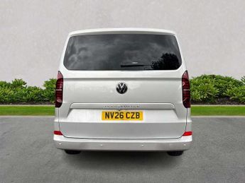 Volkswagen Transporter Shuttle 2.0 TDI 150PS Minibus Life Auto