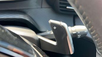 Peugeot 208 1.2 PureTech 100 Allure Premium + 5dr EAT8