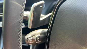 Peugeot 208 1.2 PureTech 100 Allure Premium + 5dr EAT8