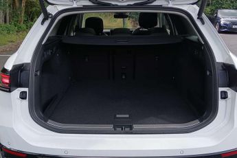 Volkswagen Passat 1.5 eTSI Elegance 5dr DSG