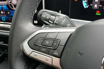 Volkswagen Passat 1.5 eTSI Elegance 5dr DSG