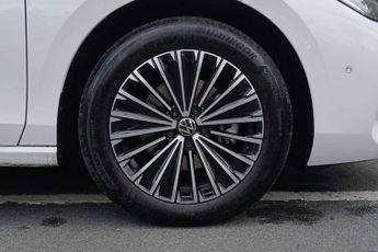 Volkswagen Passat 1.5 eTSI Elegance 5dr DSG