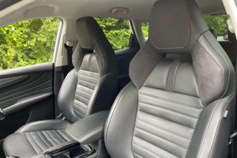MG HS 1.5 T-GDI Trophy 5dr DCT