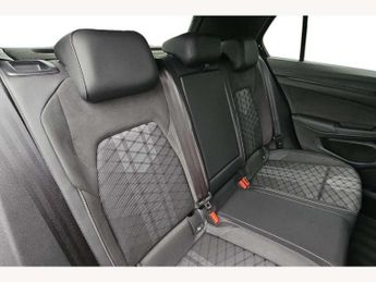 Volkswagen Golf 1.5 eTSI 150 R-Line 5dr DSG