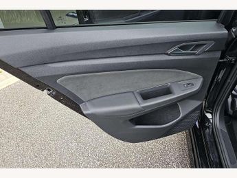Volkswagen Golf 1.5 eTSI 150 R-Line 5dr DSG