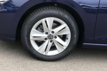 Volkswagen Golf 1.5 eTSI 150 Life 5dr DSG