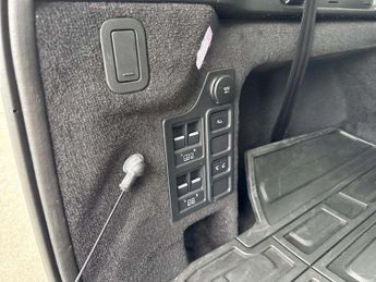 Land Rover Discovery 3.0 SD6 HSE 5dr Auto