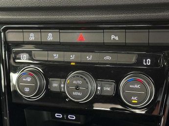 Volkswagen T-Roc 2.0 TSI 4MOTION R 5dr DSG