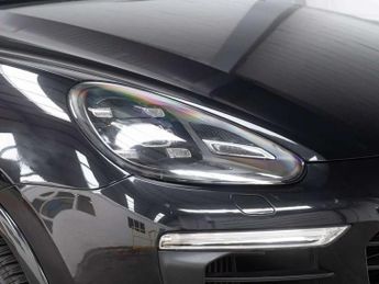 Porsche Cayenne Platinum Edition Diesel 5dr Tiptronic S