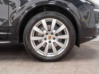 Porsche Cayenne Platinum Edition Diesel 5dr Tiptronic S