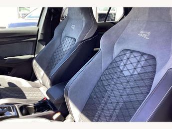 Volkswagen Golf 1.5 eTSI 150 R-Line 5dr DSG